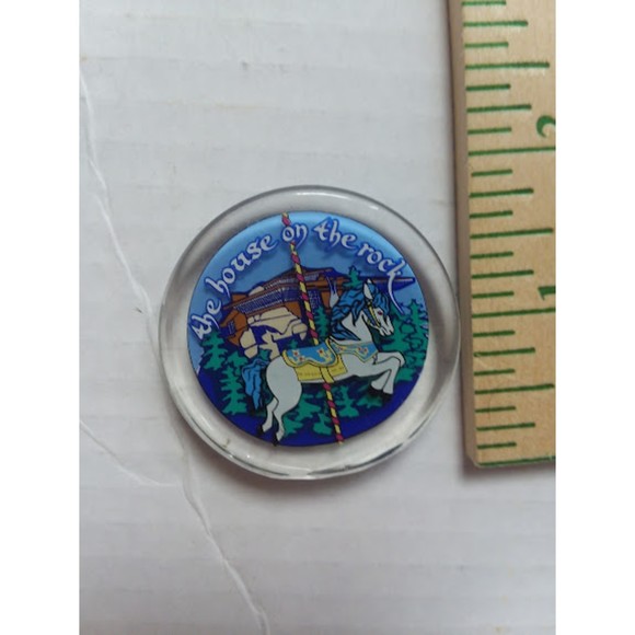 House on the Rock Refrigerator Magnet Souvenir 1.5" Round - Picture 1 of 2